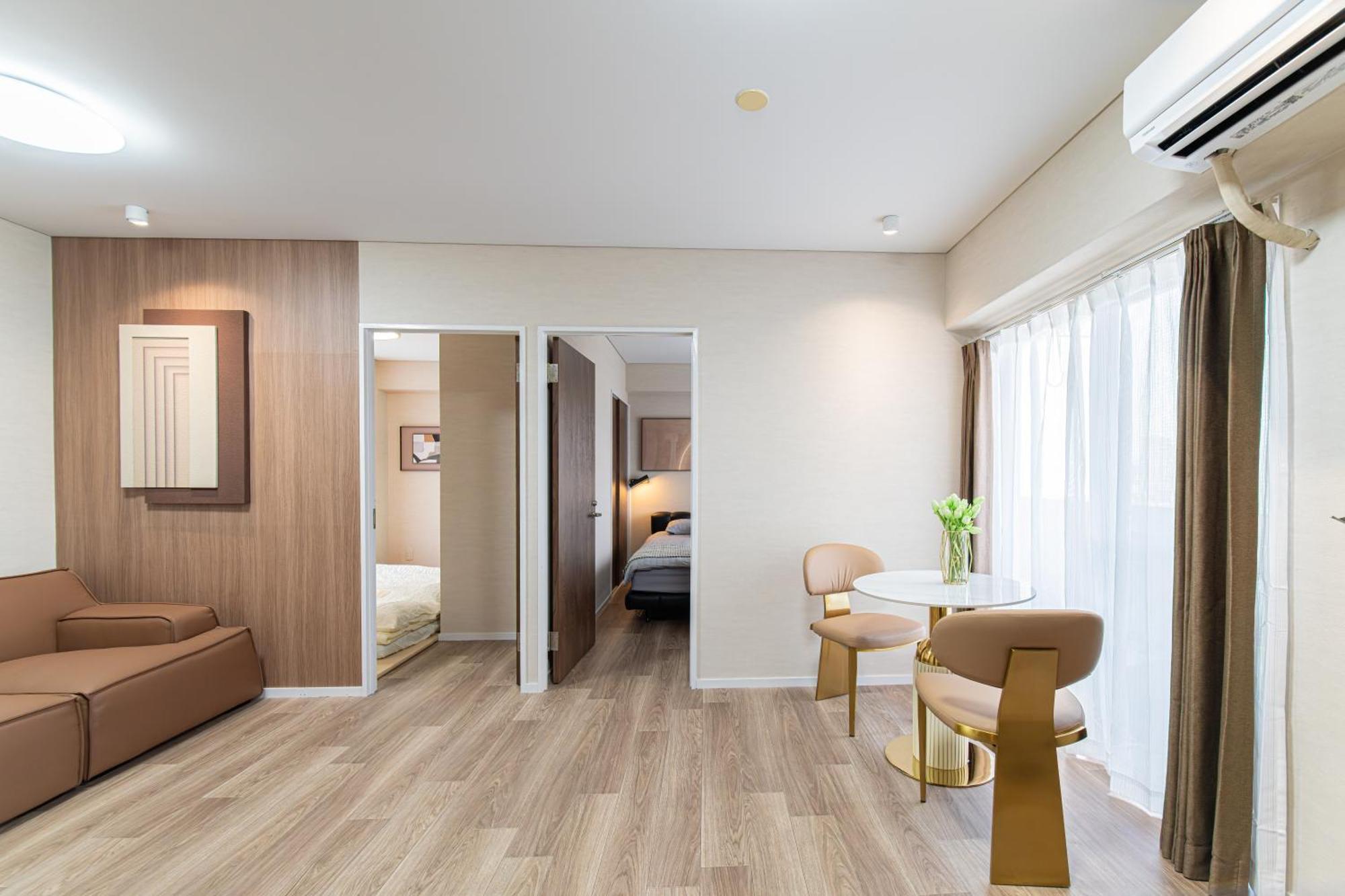 Appartement Z7全新装修套房3室2厅 新宿2站4分钟,max 8p-spacious,3rooms Near Shinjuku